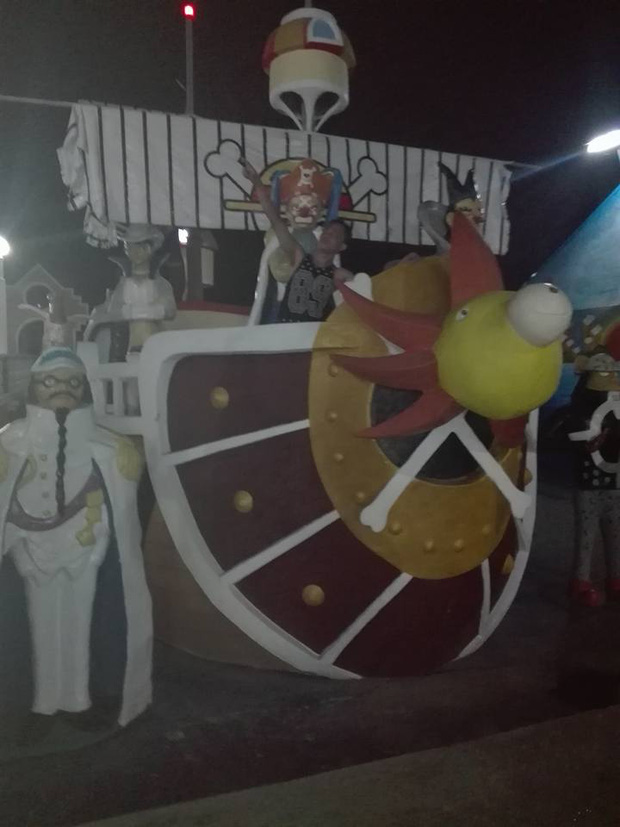 Loạt tượng Luffy và đồng bọn khiến fan hâm mộ One Piece khóc hết nước mắt vì... quá xấu - Ảnh 9.