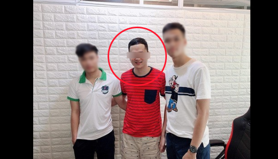 Bình luận viên nổi tiếng trong làng AOE Việt bị bạn gái cũ bóc phốt “gạ tình” bừa phứa?