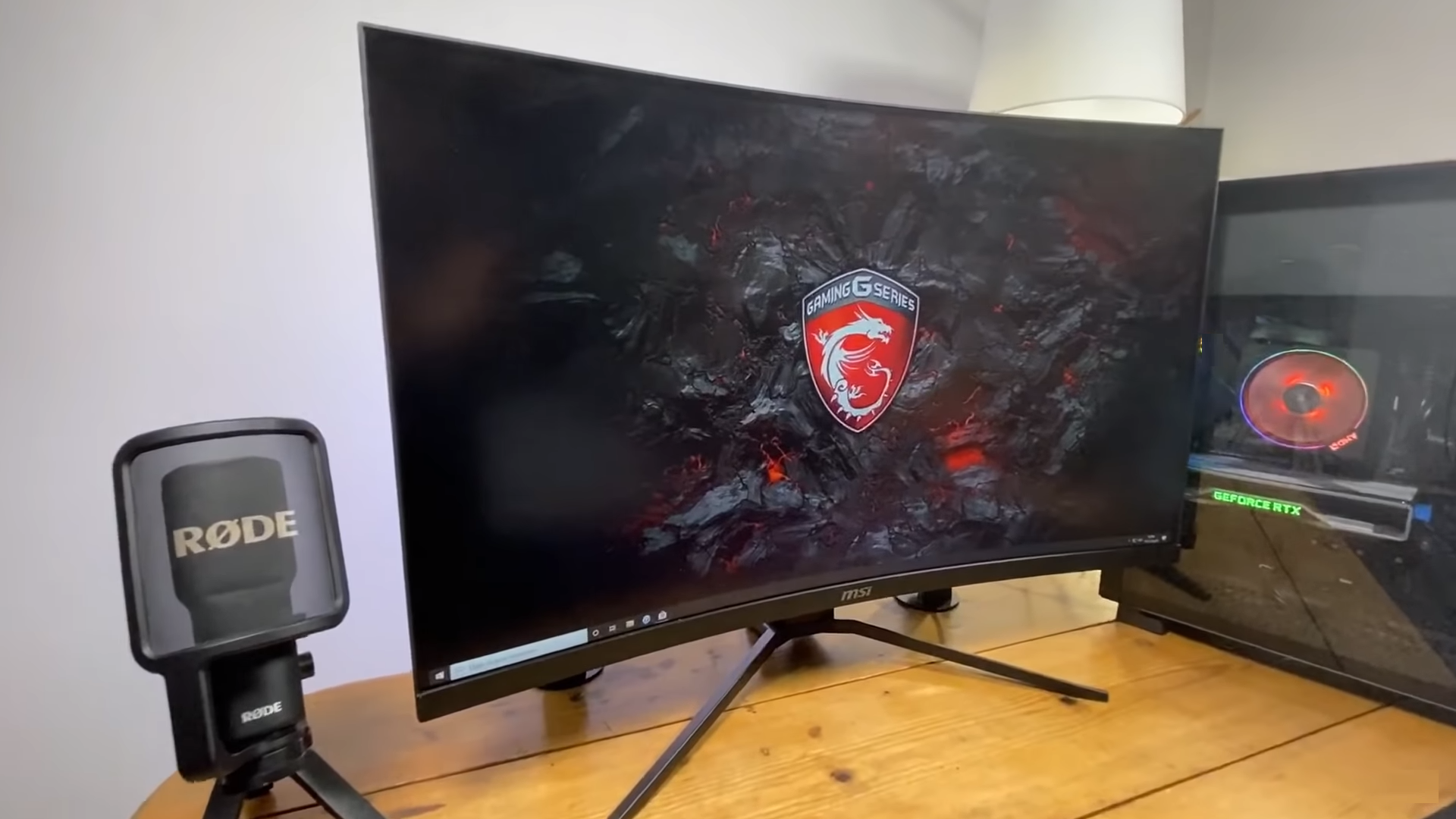 MSI Optix MAG 322CQRV - Trải nghiệm màn hình cong 144Hz cực đỉnh dành cho game thủ