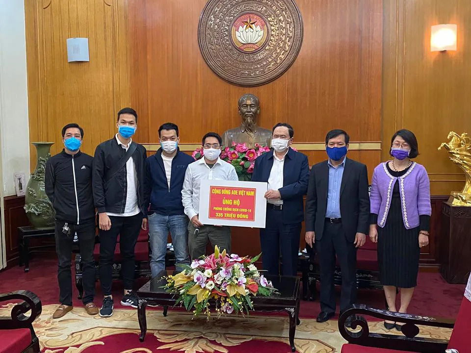 Chim Sẻ Đi Nắng và cộng đồng AoE Việt Nam ủng hộ 335 triệu VND cho Quỹ phòng chống dịch Covid-19