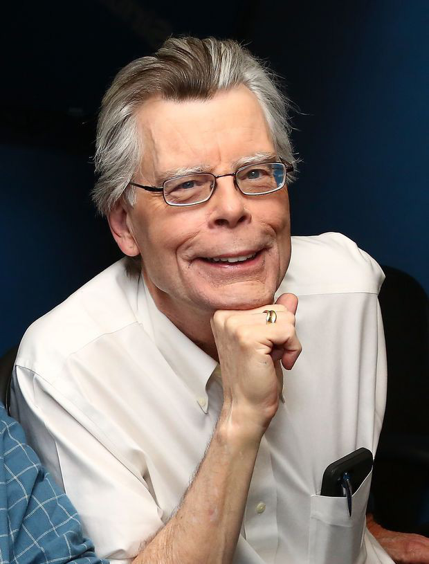 Stephen King tiết lộ gã hề IT sống sao giữa thời Covid-19, MXH tấm tắc sâu cay vậy mà cũng nghĩ ra được! - Ảnh 3.