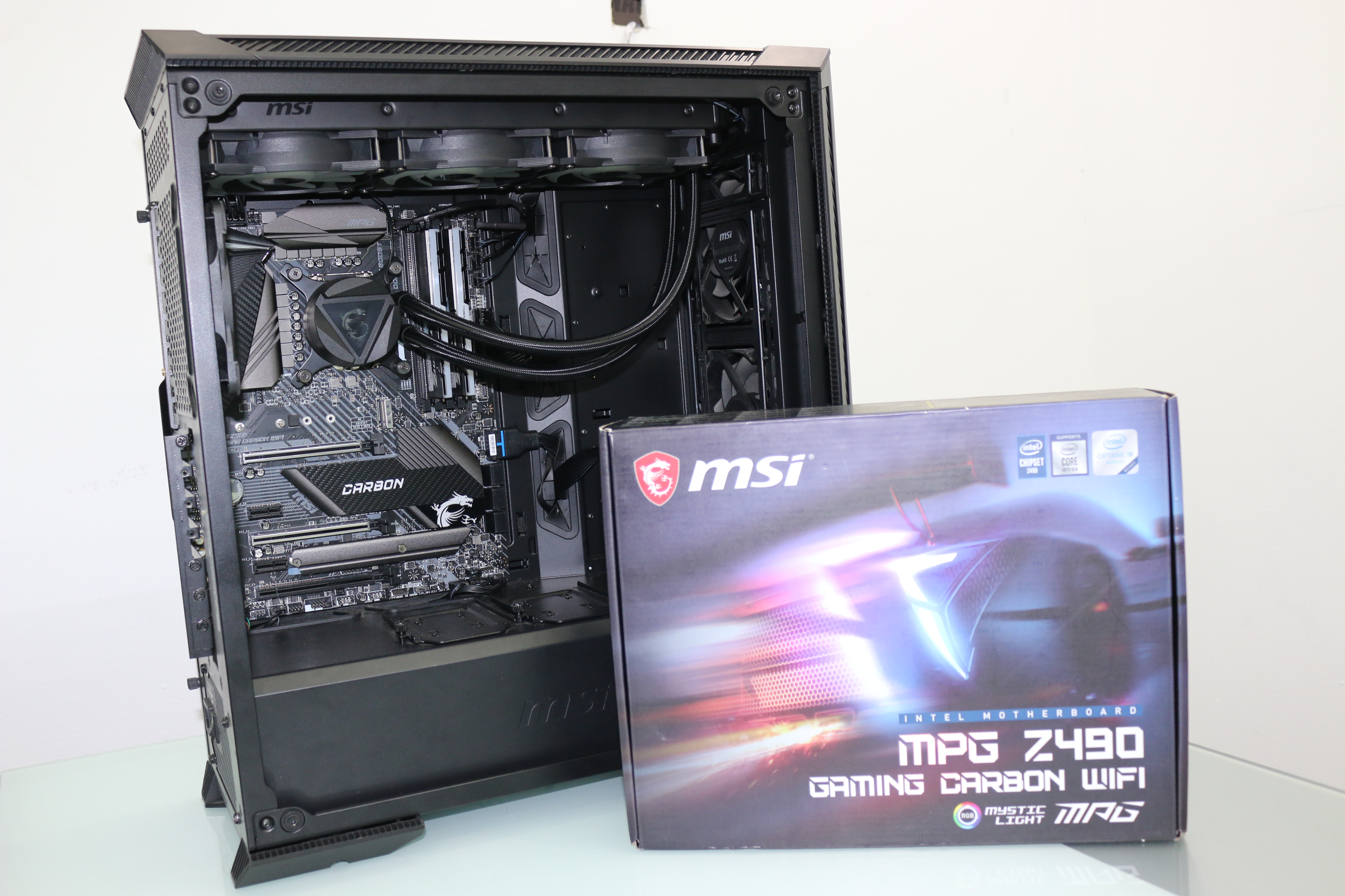 Trên tay MSI MPG Z490 Gaming Carbon WiFi, bo mạch chủ hoàn hảo cho Core i thế hệ 10