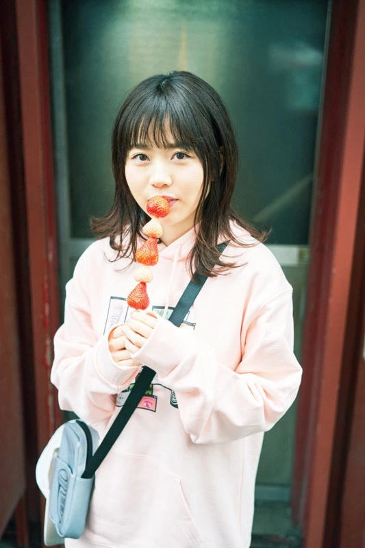 Ngắm nhan sắc Miura Sakura, búp bê loli xinh đẹp của làng phim 18  Nhật Bản - Ảnh 12.