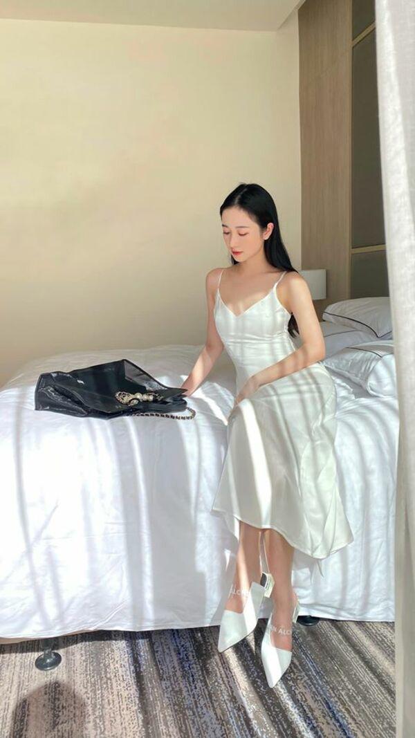 Minh tinh quyến rũ nhất Việt Nam liên tục thay đổi phong cách thời trang khiến fan phát sốt - Ảnh 4.