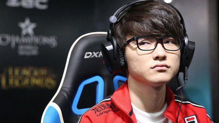 Đội hình bất diệt “SKT 2015” giờ mỗi người một ngả, người lên chủ tịch người tiếp tục thi đấu