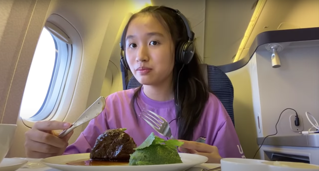 Giải mã sức hút từ loạt vlog triệu view quá là sến của cô bạn Việt 15 tuổi học trường quốc tế, có nhà bên Mỹ - Ảnh 4.