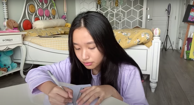 Giải mã sức hút từ loạt vlog triệu view quá là sến của cô bạn Việt 15 tuổi học trường quốc tế, có nhà bên Mỹ - Ảnh 9.