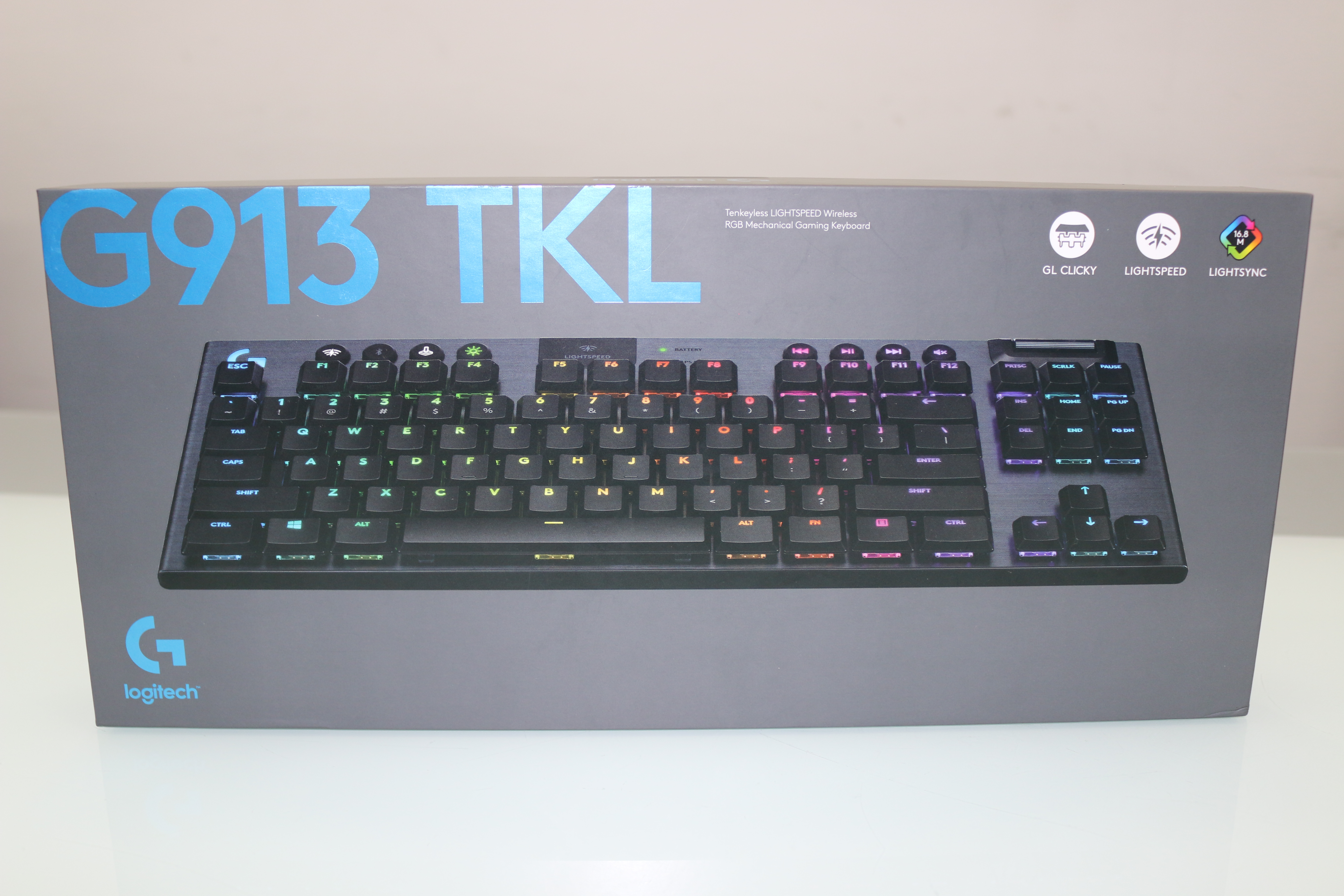 Logitech G913 TKL, bàn phím không dây cao cấp đáng mua cho game thủ trong năm 2020