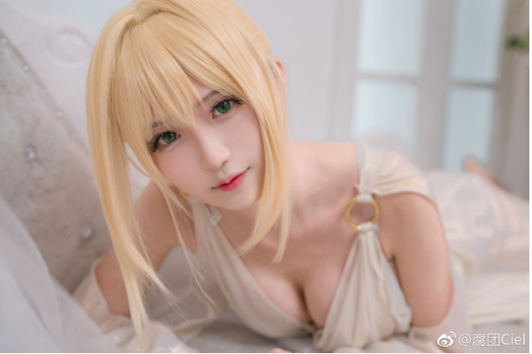 Mát mắt với màn cosplay Nero trong Fate/Grand Order, vòng một “lả lơi” khiến bao anh em xao xuyến - Ảnh 5.