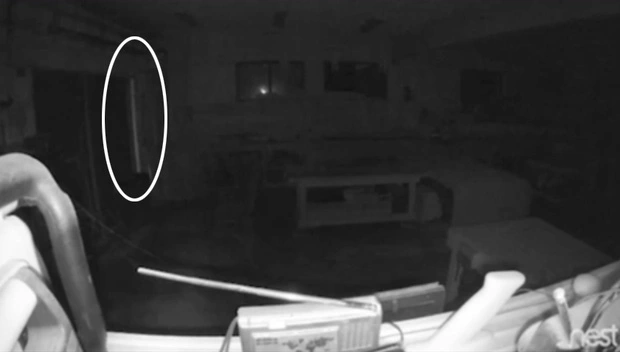 Lắp camera giám sát, chàng trai hoảng hồn khi thấy bóng ma và âm thanh lạ vào lúc 3h sáng - Ảnh 3.