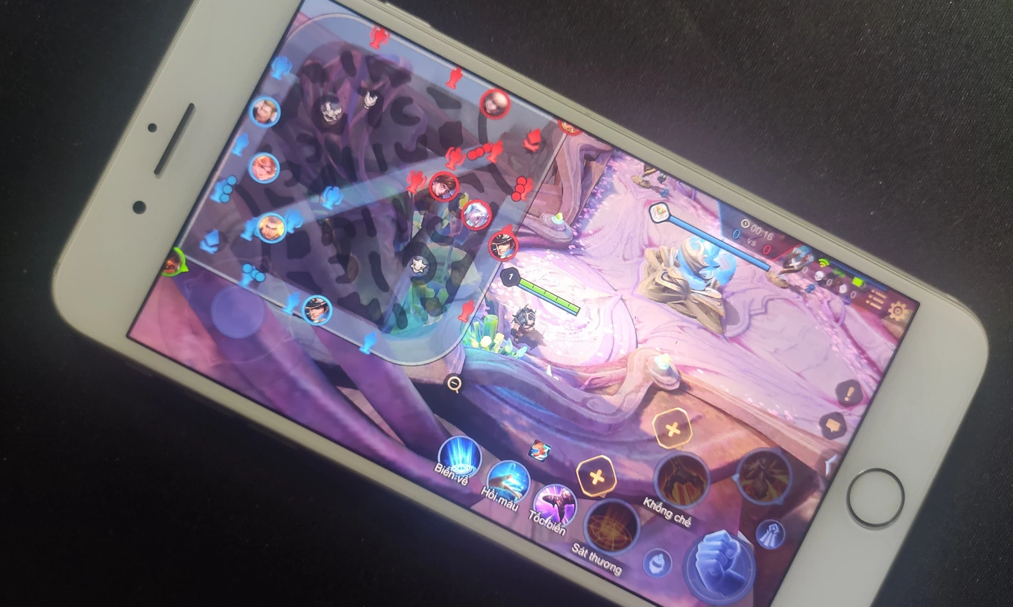 Đột nhập hang ổ hack Liên Quân: Giá bản hack "anti ban" cực chát, dùng “hàng chùa” là chết