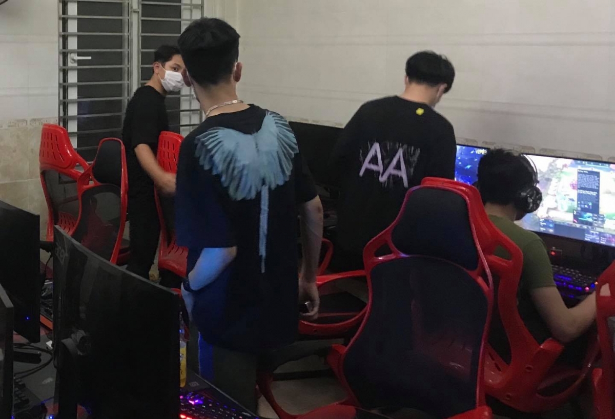 Tinh thần chống dịch đáng buồn của một bộ phận game thủ, đừng để “con sâu làm rầu nồi canh&quot;!