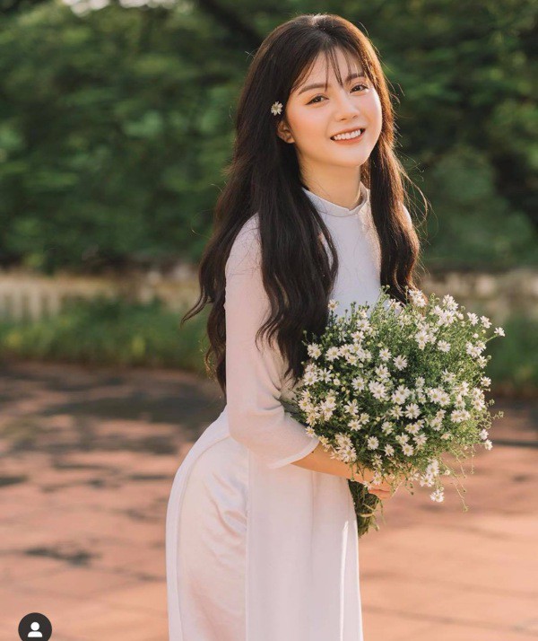 Đọ sắc trong tà áo dài trắng tinh khôi, các hot girl Esports hoá “nàng thơ trong sáng - Ảnh 7.