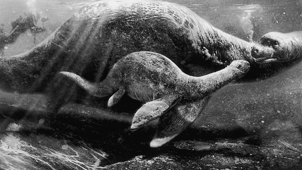 Quái vật hồ Loch Ness: Thực sự có thật hay là trò lừa bịp của loài người? - Ảnh 1.
