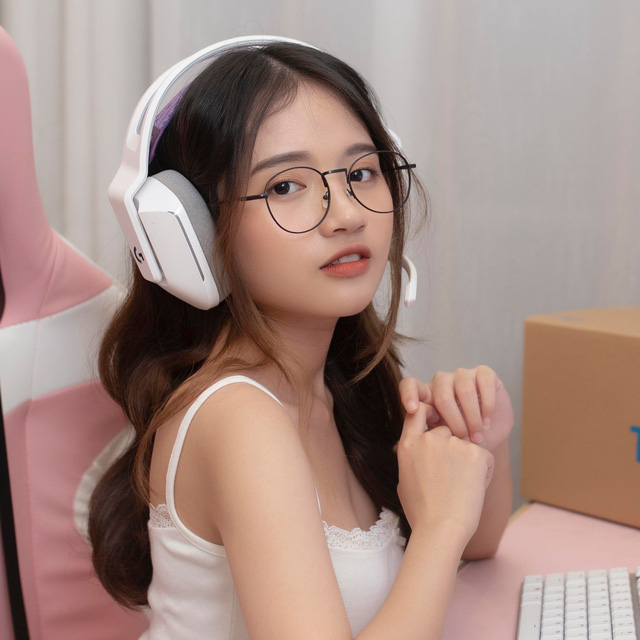 Không thoát được nghiệp săn đồ online, gái xinh làng game xứng danh nữ hoàng mua sắm - Ảnh 10.