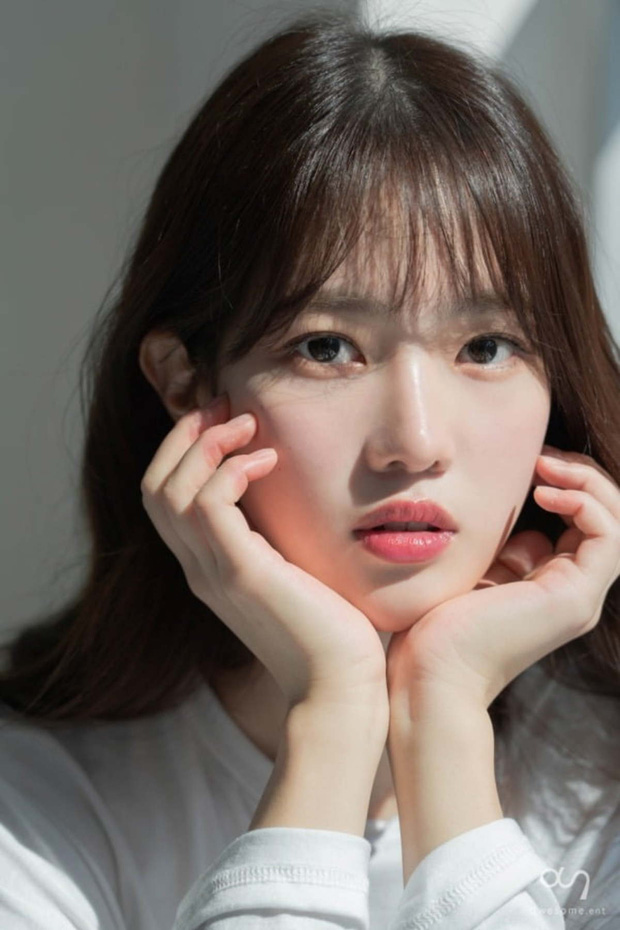Deft dính tin đồn hẹn hò nữ diễn viên mới nổi - Mối tình thanh xuân vườn trường ươm mầm từ hồi cấp 2 chăng? - Ảnh 10.