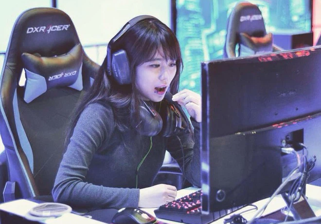 &quot;Thời tới không cản nổi&quot;, nữ game thủ được ông lớn &quot;mở đường&quot; chinh phục Esports