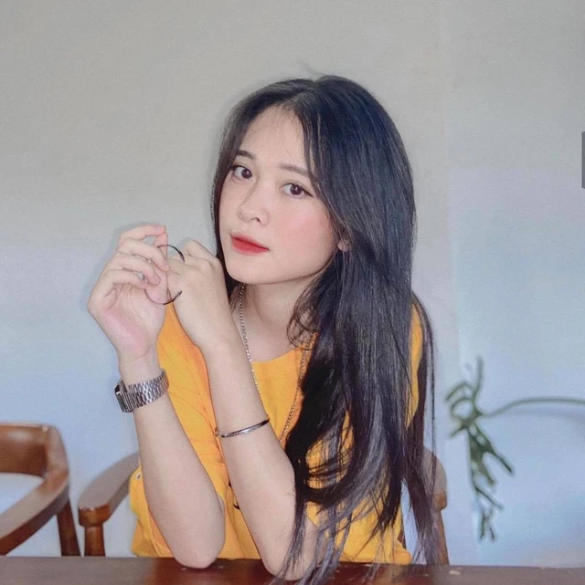 Gái xinh đăng ảnh trễ nải, bàn tay hư hỏng khiến  VIP cứng khoe hẳn lịch sử nạp, nhận cả bao nuôi nhưng cái kết ra sao thì... không ai biết - Ảnh 15.