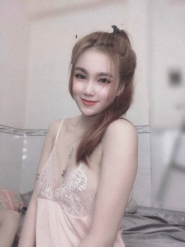 Gái xinh đăng ảnh trễ nải, bàn tay hư hỏng khiến  VIP cứng khoe hẳn lịch sử nạp, nhận cả bao nuôi nhưng cái kết ra sao thì... không ai biết - Ảnh 6.