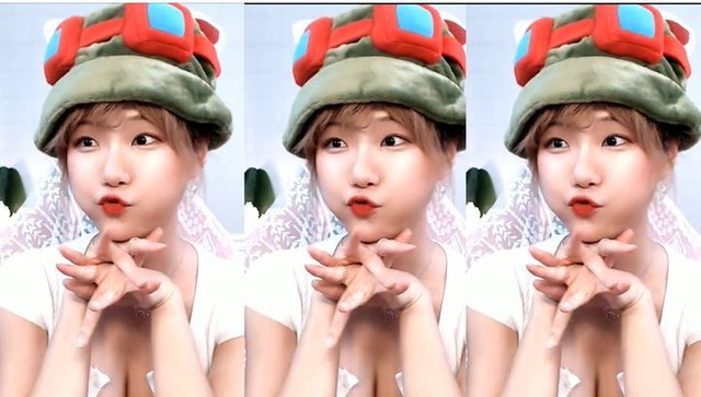 Cosplay Teemo trên sóng, nữ streamer LMHT khiến fan ngỡ ngàng: Từ lúc nào mà nấm của Teemo siêu to khổng lồ thế - Ảnh 4.