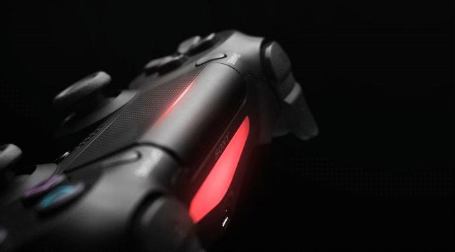 Tay cầm DualSense của PS5 khác với DualShock 4 như thế nào? - Ảnh 3.