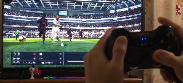 Chơi FIFA, Call of Duty: Warzone... bằng tay cầm gaming với giá chưa đầy 500 nghìn đồng - Ảnh 2.