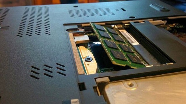 8 mẹo nhỏ giúp laptop của bạn lâu bị chai pin - Ảnh 6.