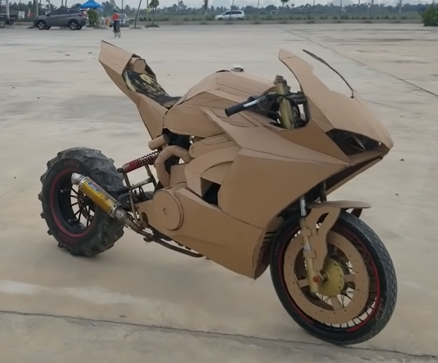 Chế tạo các siêu xe như Bugatti, Ferrari với giá vài triệu đồng, nhóm Youtuber Việt bất ngờ lên báo Tây, được cộng đồng mạng tán thưởng hết lời - Ảnh 8.