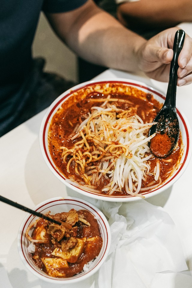 Góc ẩm thực: Điểm danh những tiệm mì ramen nổi tiếng nhất Nhật Bản (P.2) - Ảnh 3.