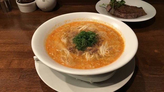 Góc ẩm thực: Điểm danh những tiệm mì ramen nổi tiếng nhất Nhật Bản (P.2) - Ảnh 7.