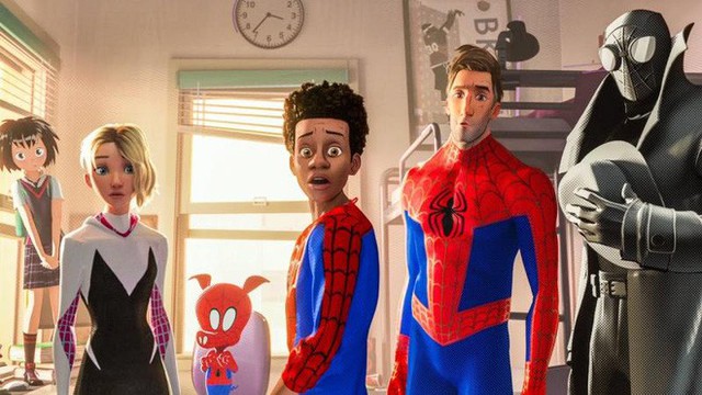 Đáng lẽ 3 phiên bản Spider-Man của Tom Holland, Tobey Maguire và Andrew Garfield đã có dịp hội ngộ trong Into the Spider-Verse - Ảnh 1.