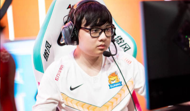 Từ người hùng hóa tội đồ, SofM bị fan Trung Quốc mỉa mai IG đã trả anh bao nhiêu? sau trận thua của Suning - Ảnh 4.