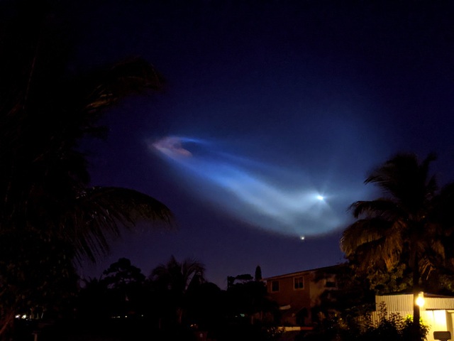 Màn phóng tàu thành công của SpaceX gây ra mây dạ quang - hiện tượng thiên nhiên hiếm gặp và đẹp mê hồn - Ảnh 5.