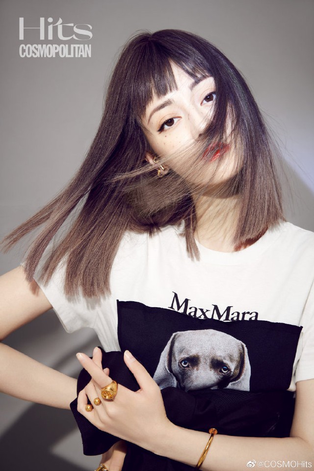 Cắt tóc ngắn khác lạ, Địch Lệ Nhiệt Ba khiến fan sốc nặng, không nhận ra thần tượng - Ảnh 2.