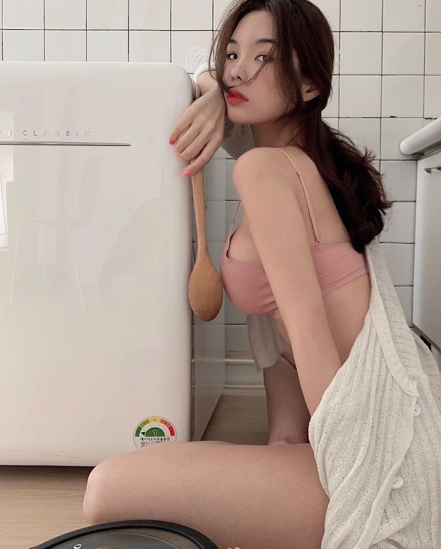 Chỉnh sửa ảnh quá đà và bị phản damage, nàng hot girl nhận cơn mưa gạch đá từ phía fan hâm mộ - Ảnh 7.