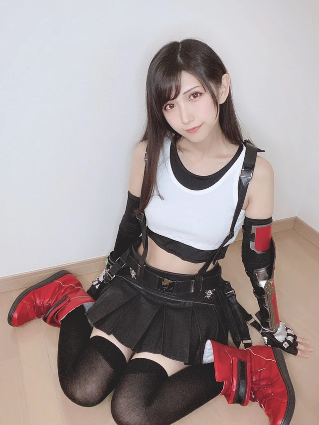 Lại xuất hiện cô nàng cosplay Tifa đời thực mới cực xinh, giống 99% phiên bản Final Fantasy VII Remake - Ảnh 4.