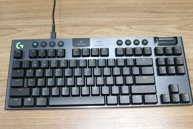 Logitech G913 TKL, bàn phím không dây cao cấp đáng mua cho game thủ trong năm 2020 - Ảnh 7.