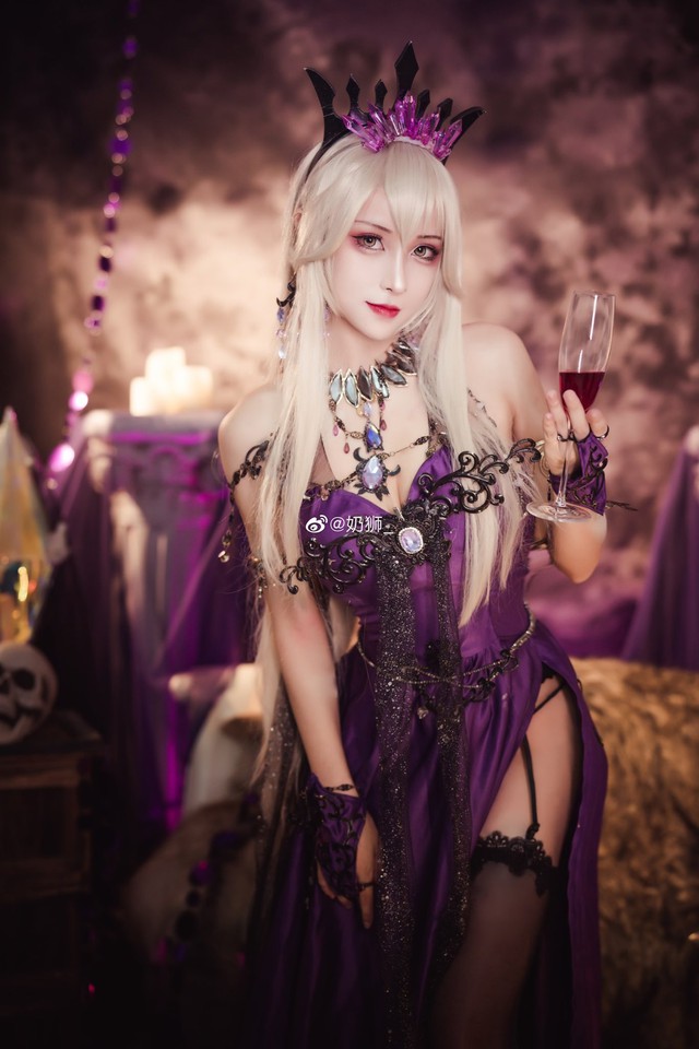 Ngắm mỹ nhân Fate/Grand Order đầy ma mị và quyến rũ qua loạt ảnh cosplay đẹp lung linh - Ảnh 12.