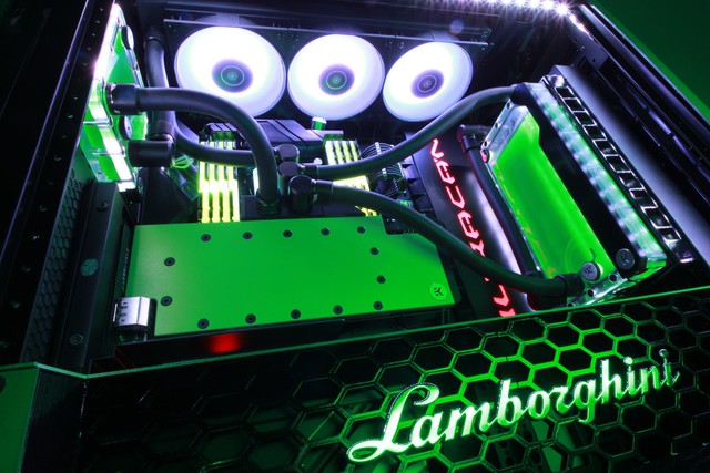 Choáng ngợp với Case độ phong cách Lamborghini, đẹp không tì vết - Ảnh 11.