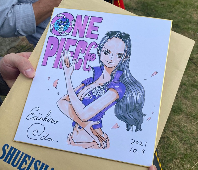 Các fan One Piece phấn khích trước bức tượng Robin, thần thái đạt điểm 10 chất lượng - Ảnh 4.