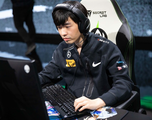 HLV Fnatic bất ngờ tự tin có thể đánh bại RNG vì: Đến bạn gái của tôi còn thắng được Cryin - Ảnh 3.