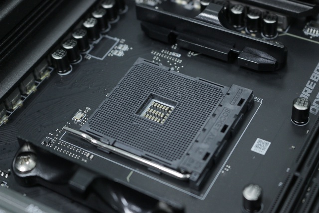MSI trình làng 2 mẫu mainboard mới dành cho CPU AMD Ryzen 5000 series - Ảnh 4.