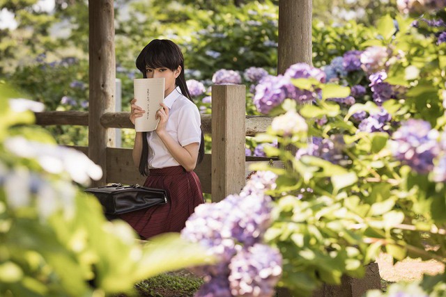 Mãn nhãn với loạt ảnh cosplay waifu im thin thít Komi-san, không cần nói mà vẫn đẹp mê hồn - Ảnh 9.