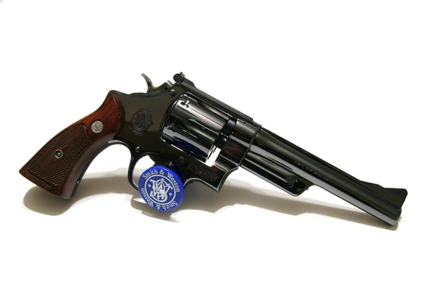 Magnum là gì? Tại sao đây lại là lớp vũ khí tối thượng trong các tựa game bắn súng và kinh dị sinh tồn? - Ảnh 2.