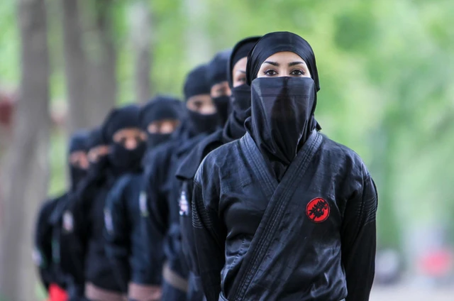 Sở hữu sắc đẹp và những chiêu thức chết người, các nữ ninja Kunoichi lợi hại tới mức nào? - Ảnh 2.