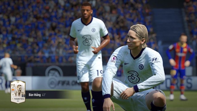 SIÊU HOT: Fernando Torres cơ bắp cuồn cuộn tái xuất FIFA Online 4 để bán hành cho Vidic, Ferdinand - Ảnh 5.