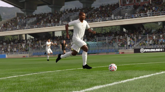 Báo đen Eto’o tái xuất FIFA Online 4 trong mùa thẻ huyền thoại, game thủ ráo riết tìm thủ môn xuất sắc để chuẩn bị vá lưới - Ảnh 4.