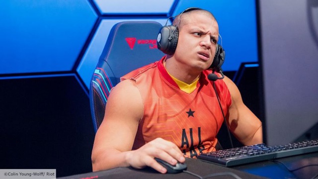 Game thủ phàn nàn về người bạn chơi LMHT suốt 8 năm nhưng chỉ toàn feed và toxic, cộng đồng bùng nổ ý kiến trái chiều - Ảnh 1.