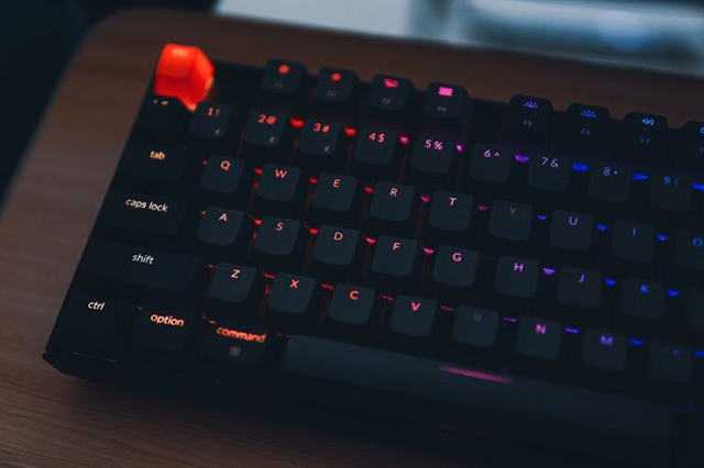 Bàn phím Switch quang hay cơ học tốt hơn khi chơi game? - Ảnh 1.