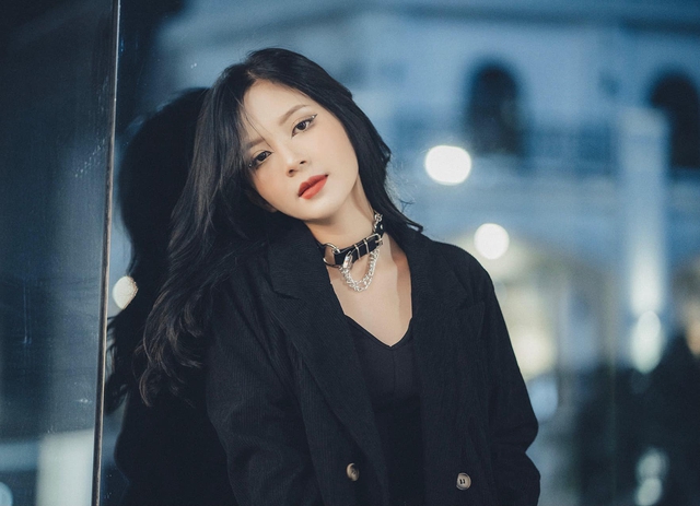Mới chỉ nhá hàng bằng một dịp đặc biệt, group này bỗng nổi lên toàn girl chất lượng, người diện đồ gym, người lại ưỡn dáng bên bờ biển - Ảnh 12.